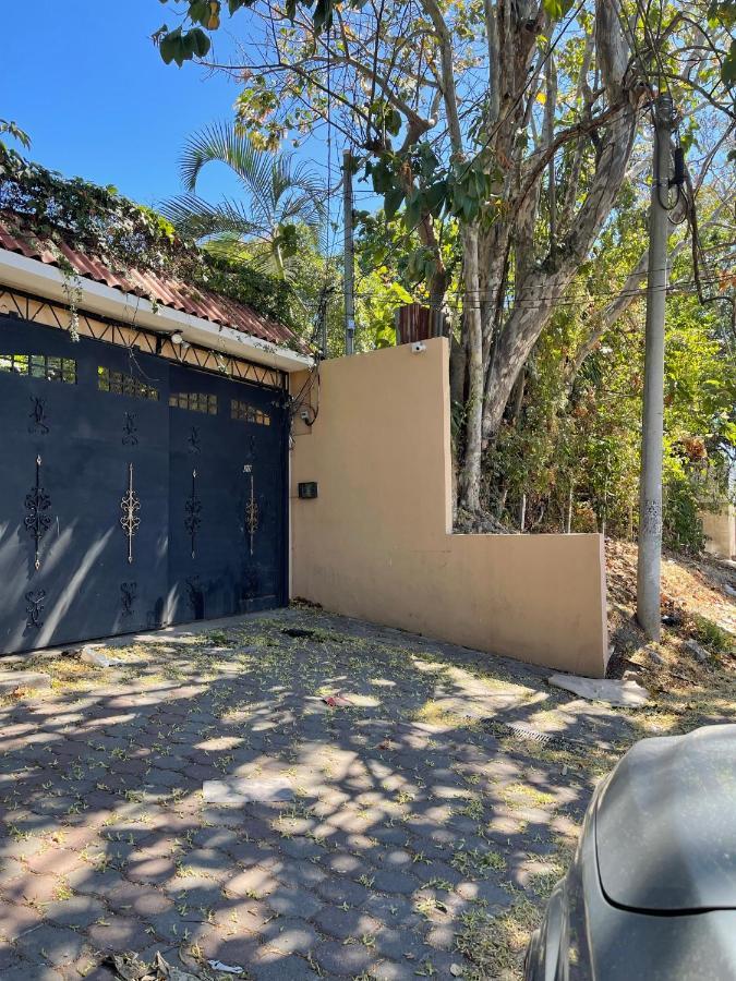 סאן סלבדור Villa Las Flores מראה חיצוני תמונה